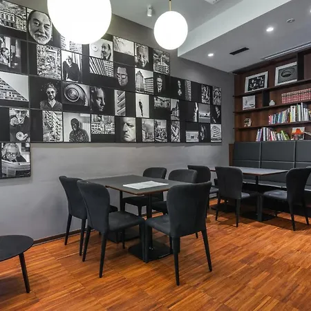 Mrak Hotel 4*