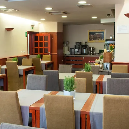 Hotel Mrak