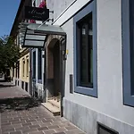 Mrak Hotel